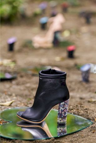 Noua colectie de pantofi Mihaela Glavan - primavara 2015