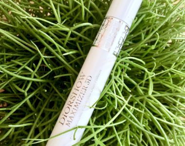 #MyBeautyDesk: Chestia aia albă pentru gene